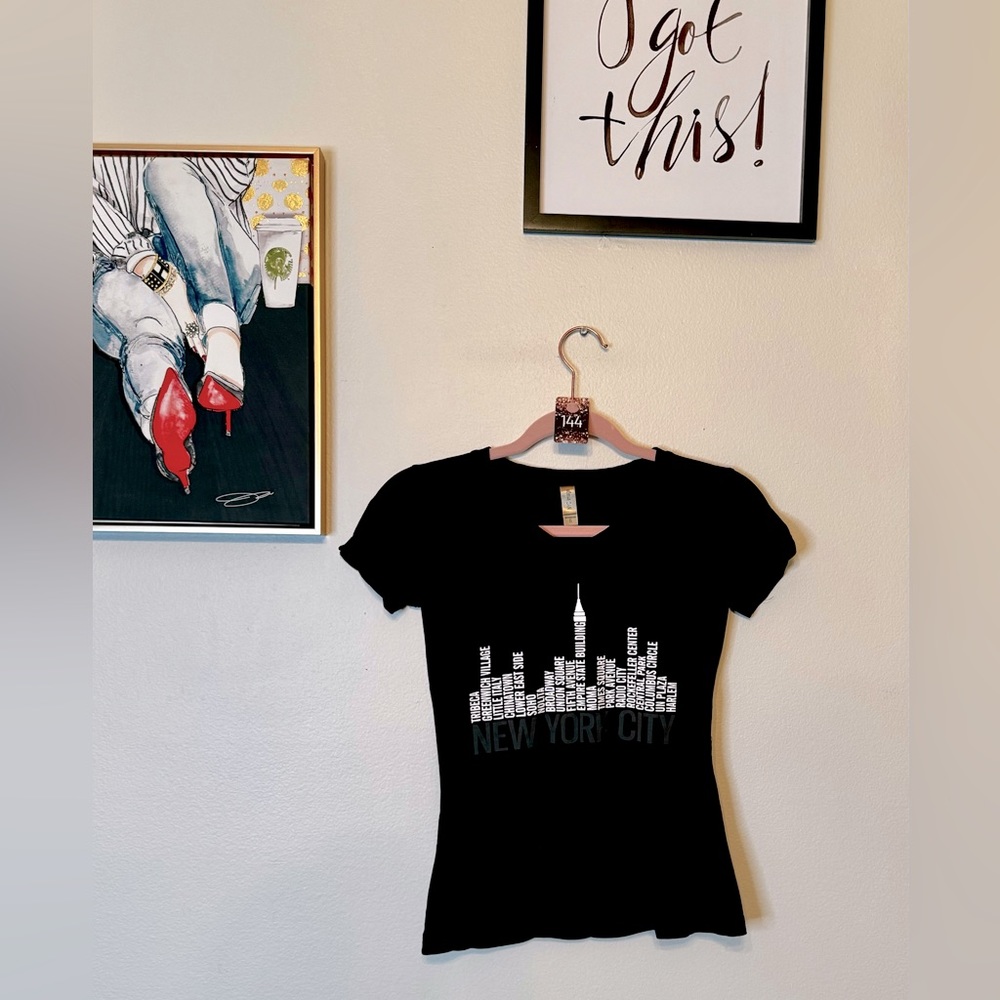 144. New York City graphic tee